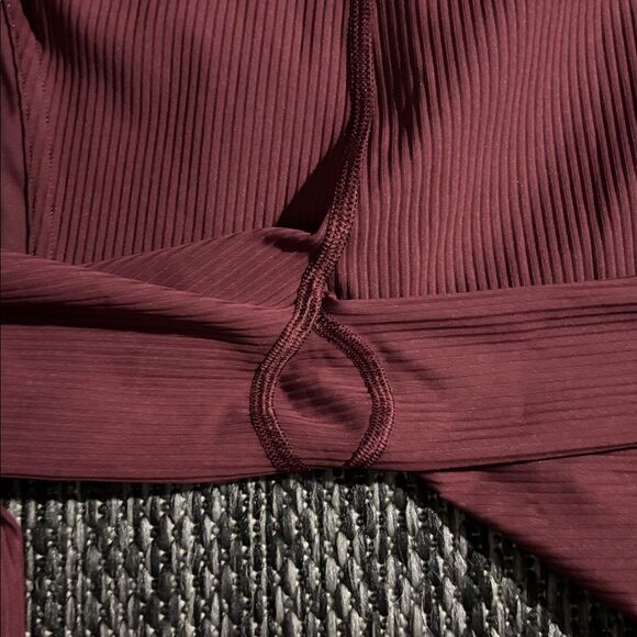 Lululemon Ribbed Nulux Skiing Bodysuit
Asia Fit - Picture 6 of 11